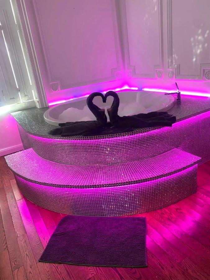 ブダペストEnzo Capo Jacuzzi Andrassyアパートメント エクステリア 写真